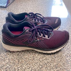 Brooks Ghost 12